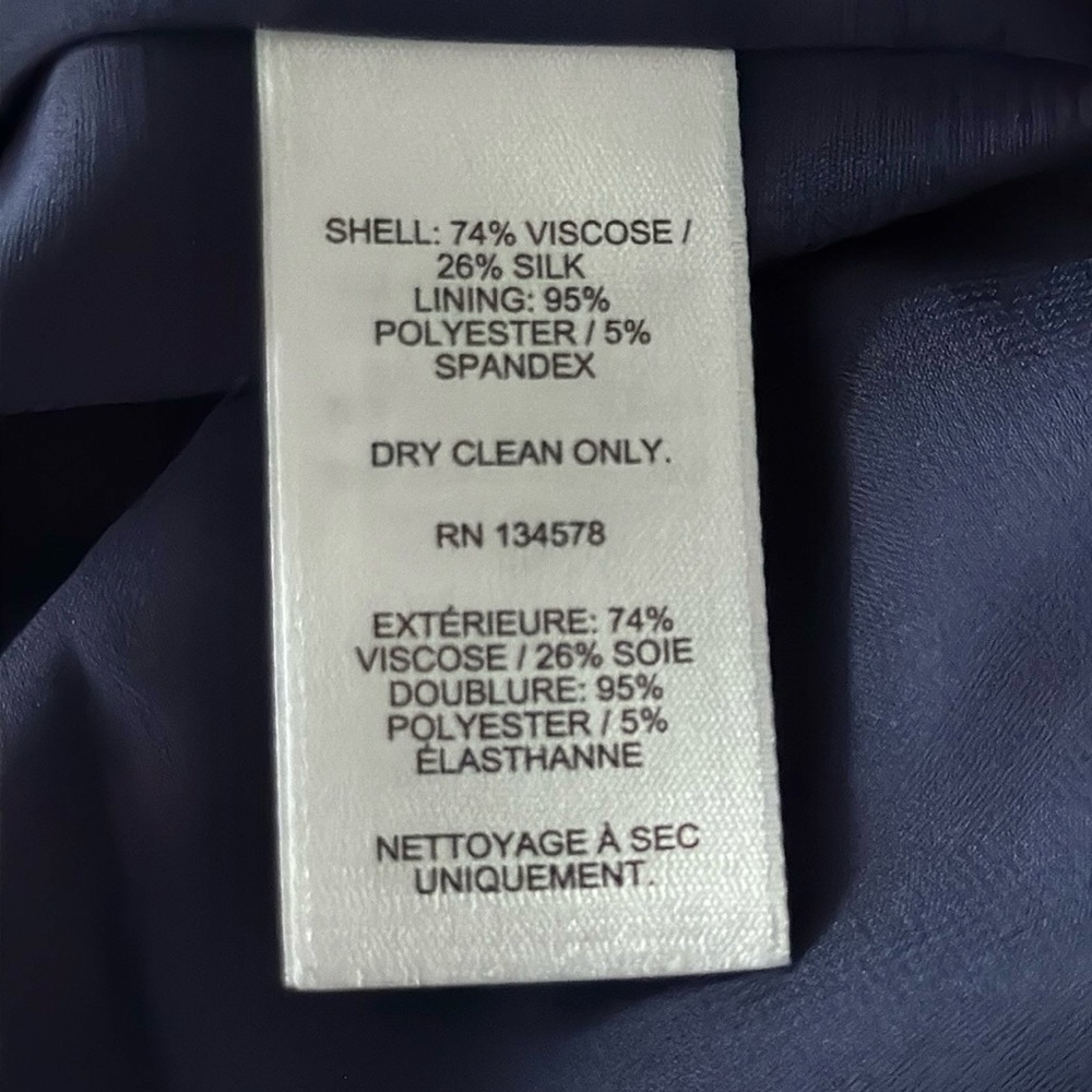 Vineyard Vines Geo Smocked Sleeveless Top - Picture 13 of 16